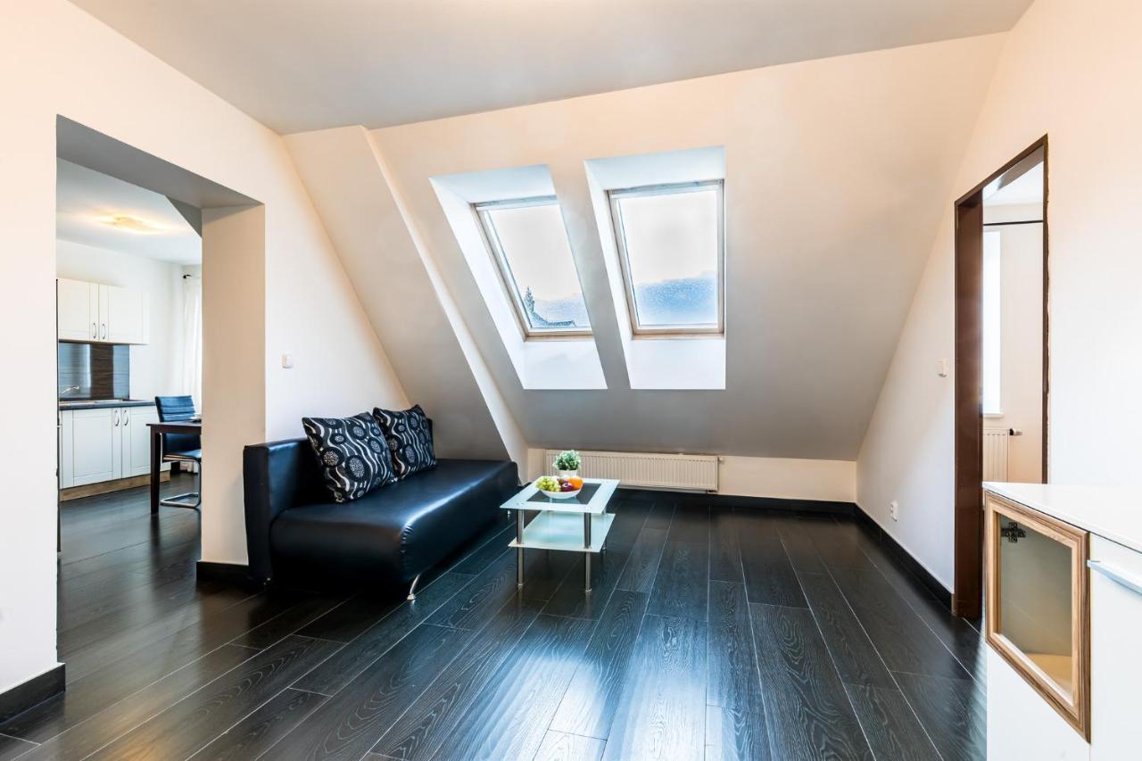 Teplice Apartments Dlouha Bagian luar foto