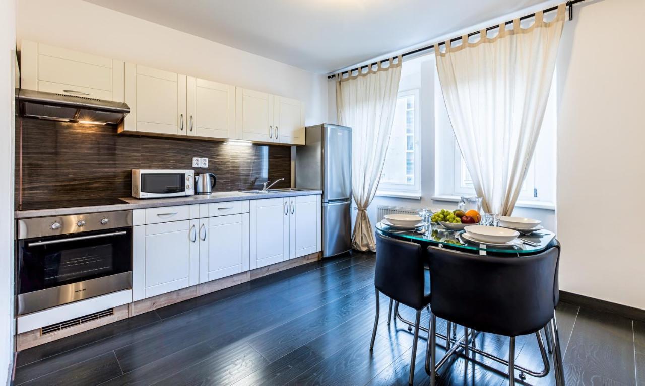 Teplice Apartments Dlouha Bagian luar foto