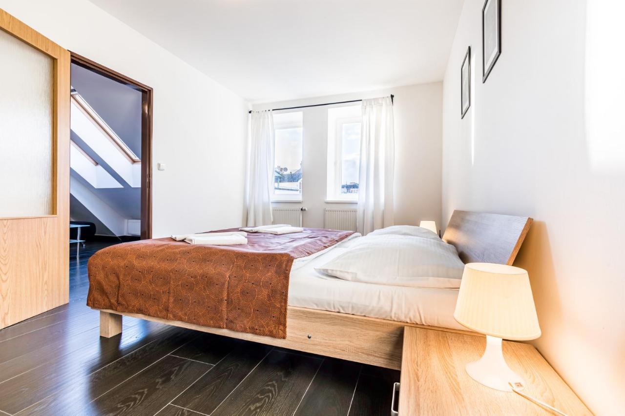Teplice Apartments Dlouha Bagian luar foto