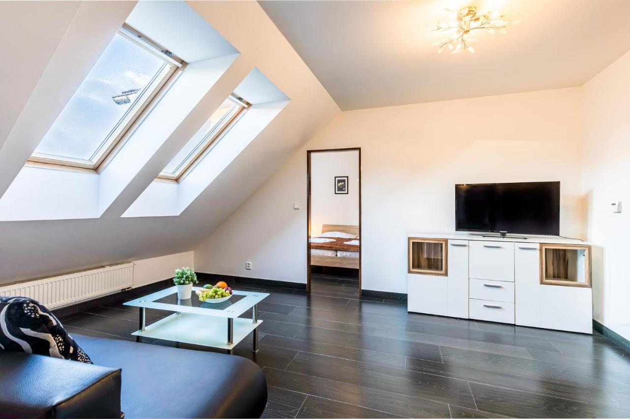 Teplice Apartments Dlouha Bagian luar foto